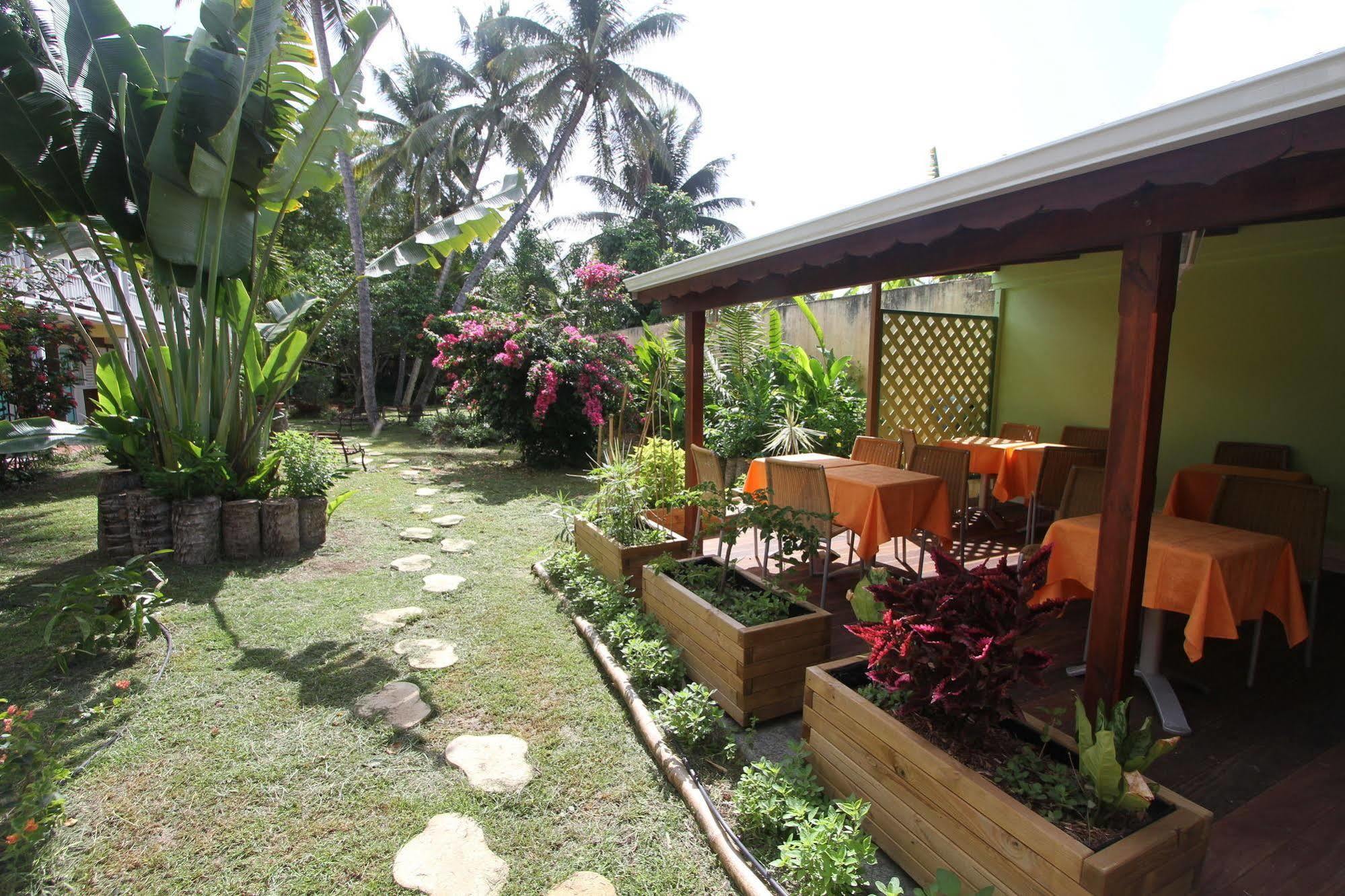 Hotel La Maison Creole Le Gosier  Exteriér fotografie